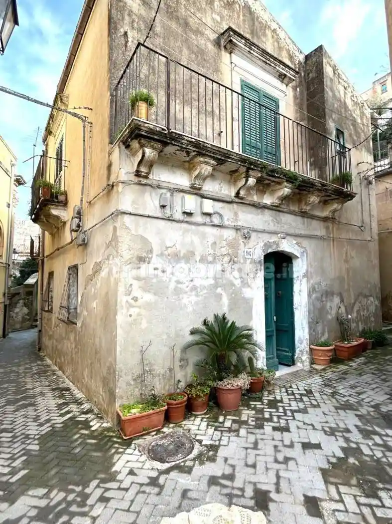 Casa indipendente in vendita a Modica