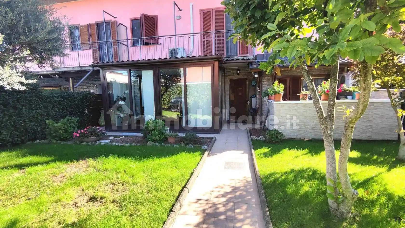 Appartamento in vendita a Bareggio