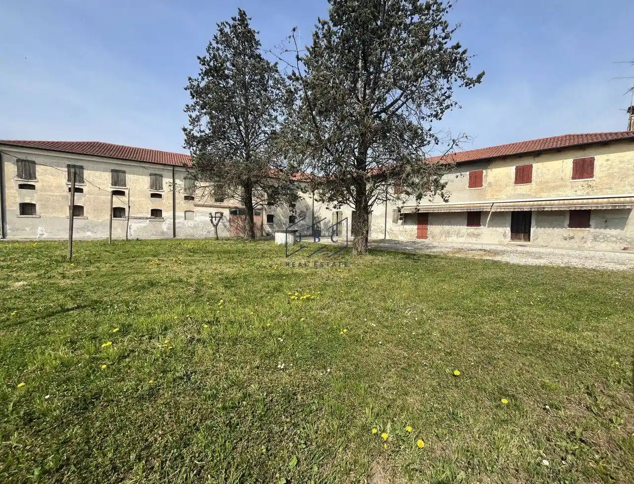 Rustico - Casale in vendita a Gorgo al Monticano