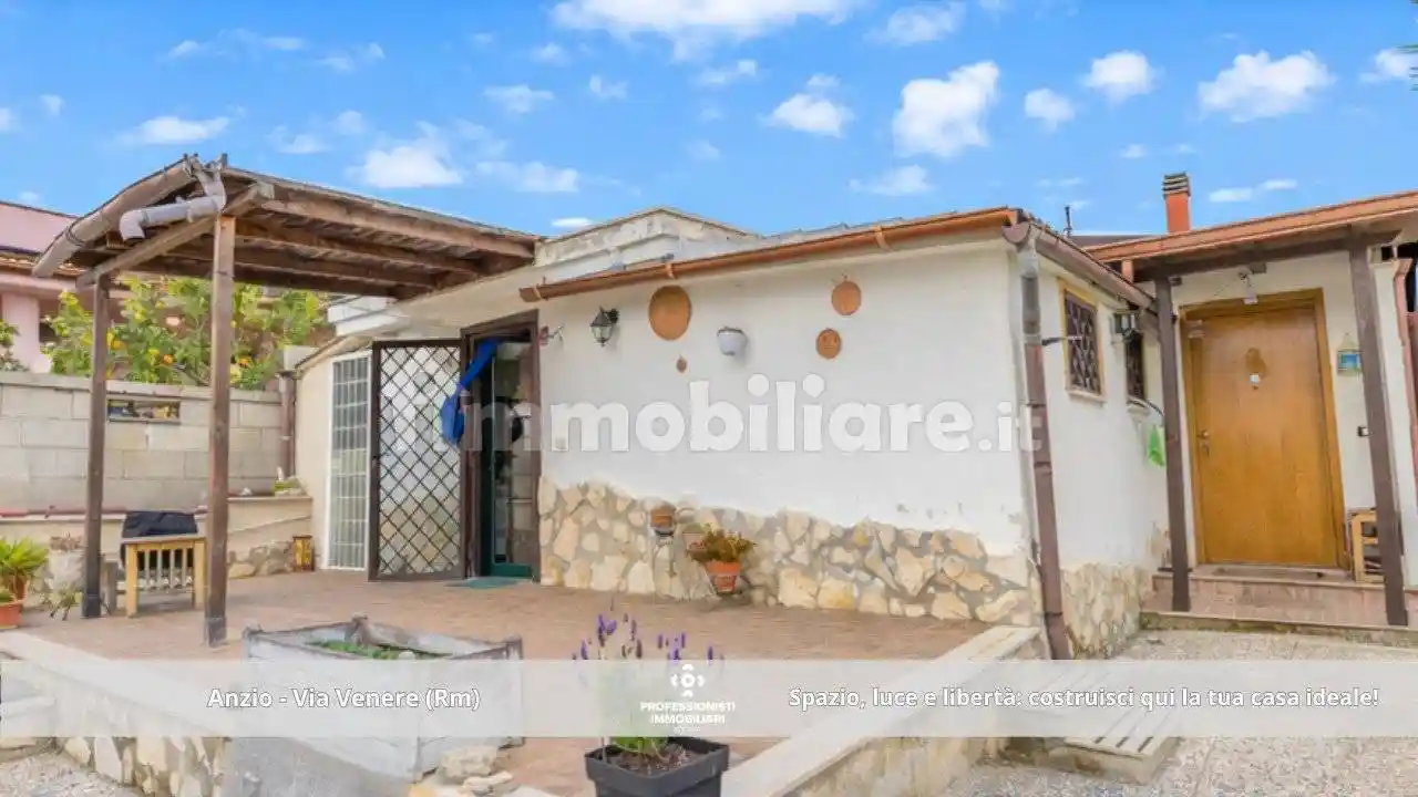 Villa in vendita a Anzio