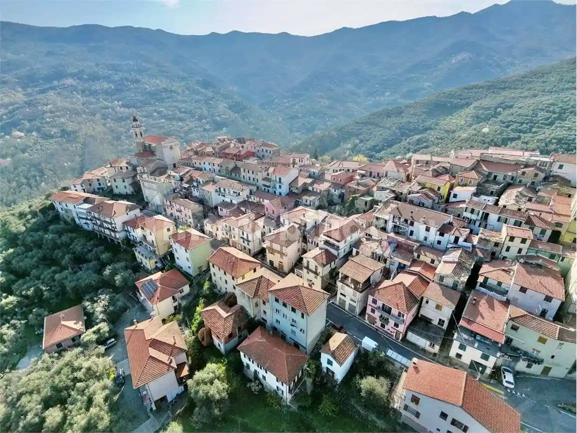 Casa indipendente in vendita a Aurigo