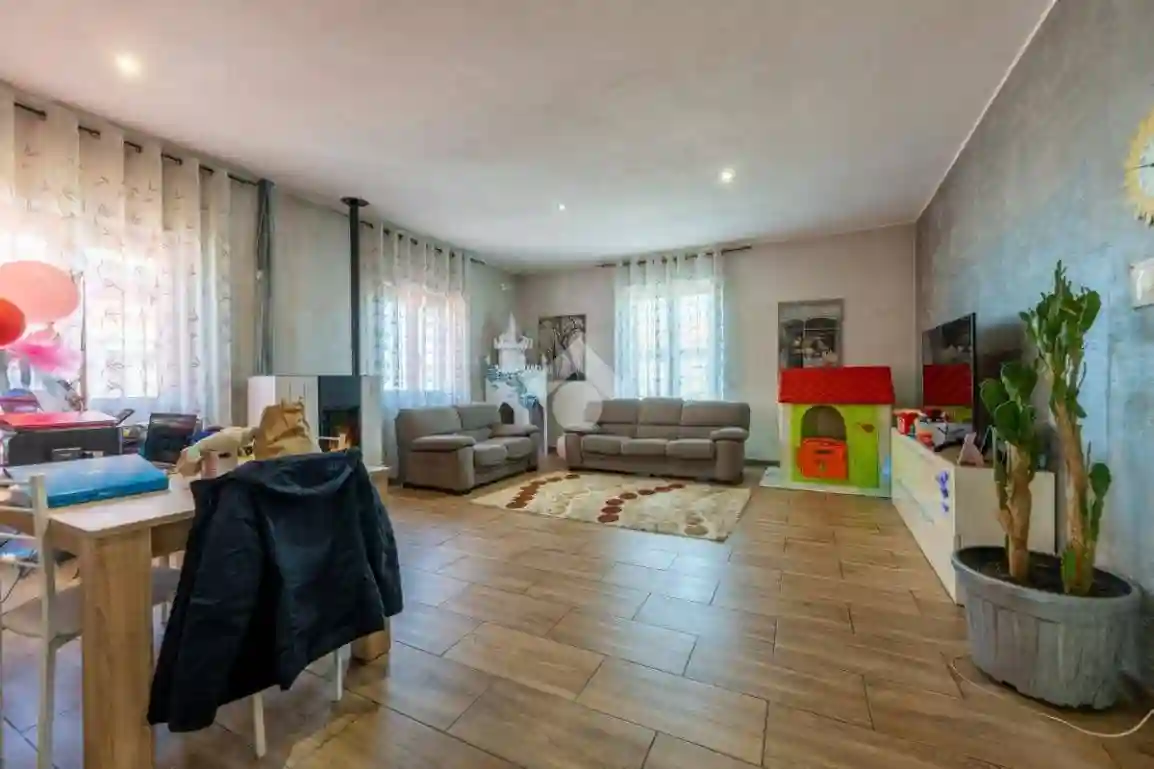 Casa indipendente - foto 2