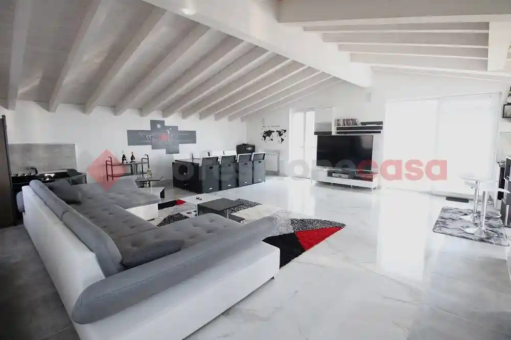 Villa in vendita a Brembate