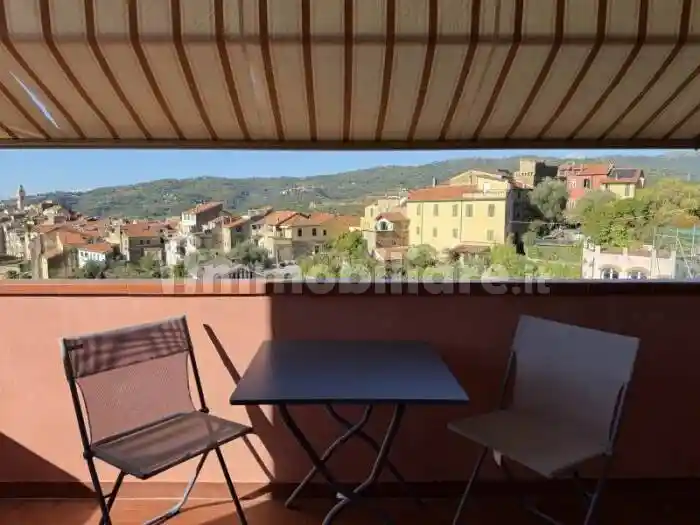 Appartamento in vendita a Civezza