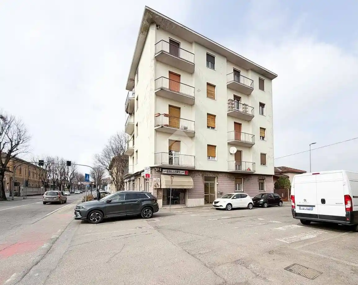 Appartamento in vendita a Voghera