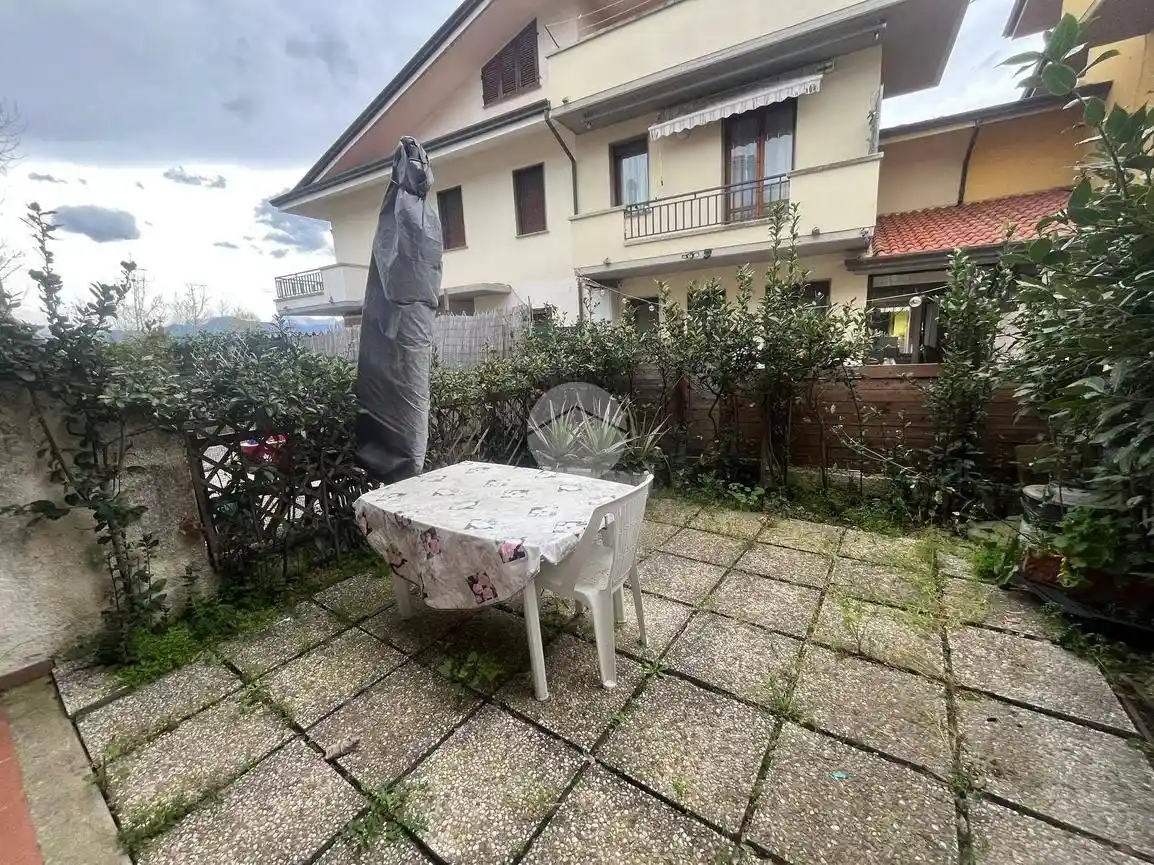 Casa indipendente in vendita a Viareggio