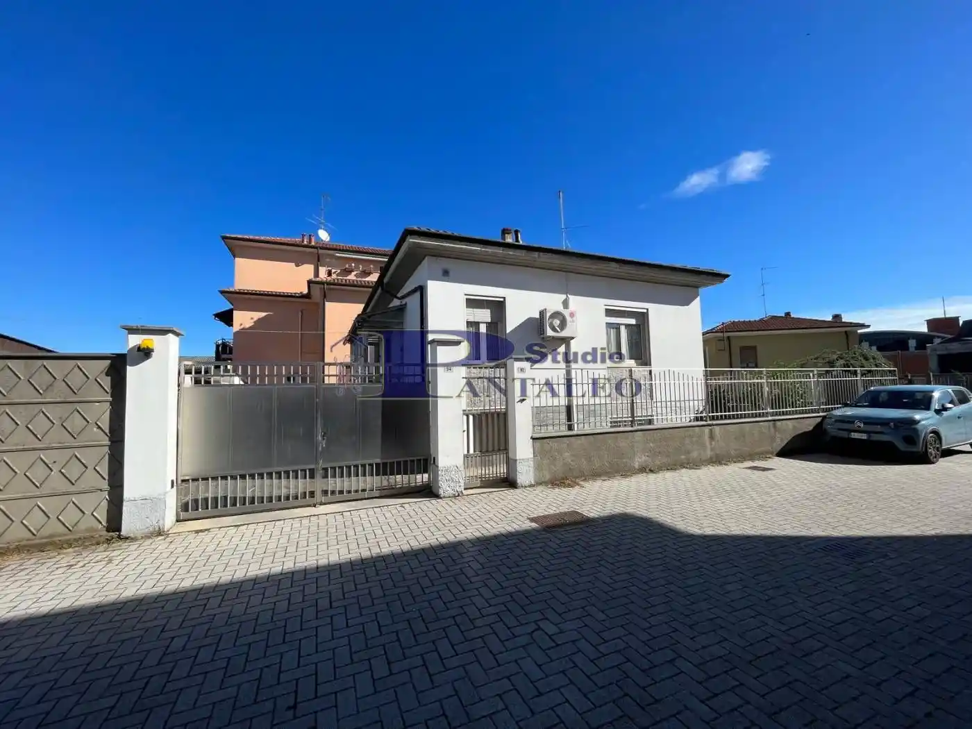 Villa in vendita a Abbiategrasso