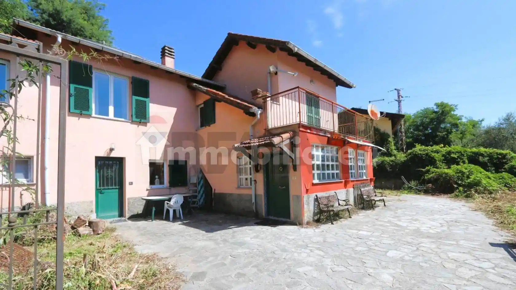 Casa indipendente in vendita a Genova