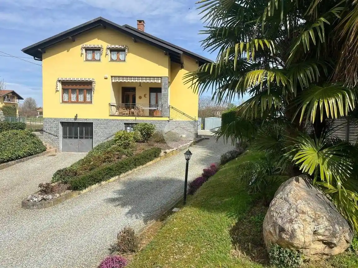 Villa in vendita a Sandigliano