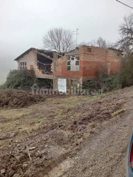 Casa indipendente in vendita a Albinea