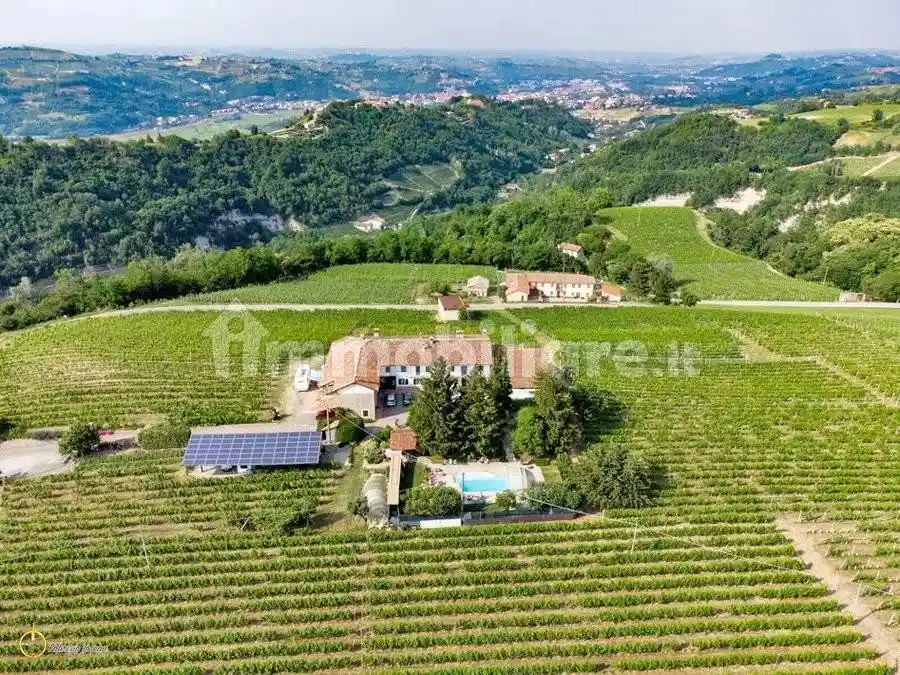 Rustico - Casale in vendita a Canelli