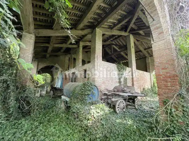 Rustico - Casale in vendita a Correggio
