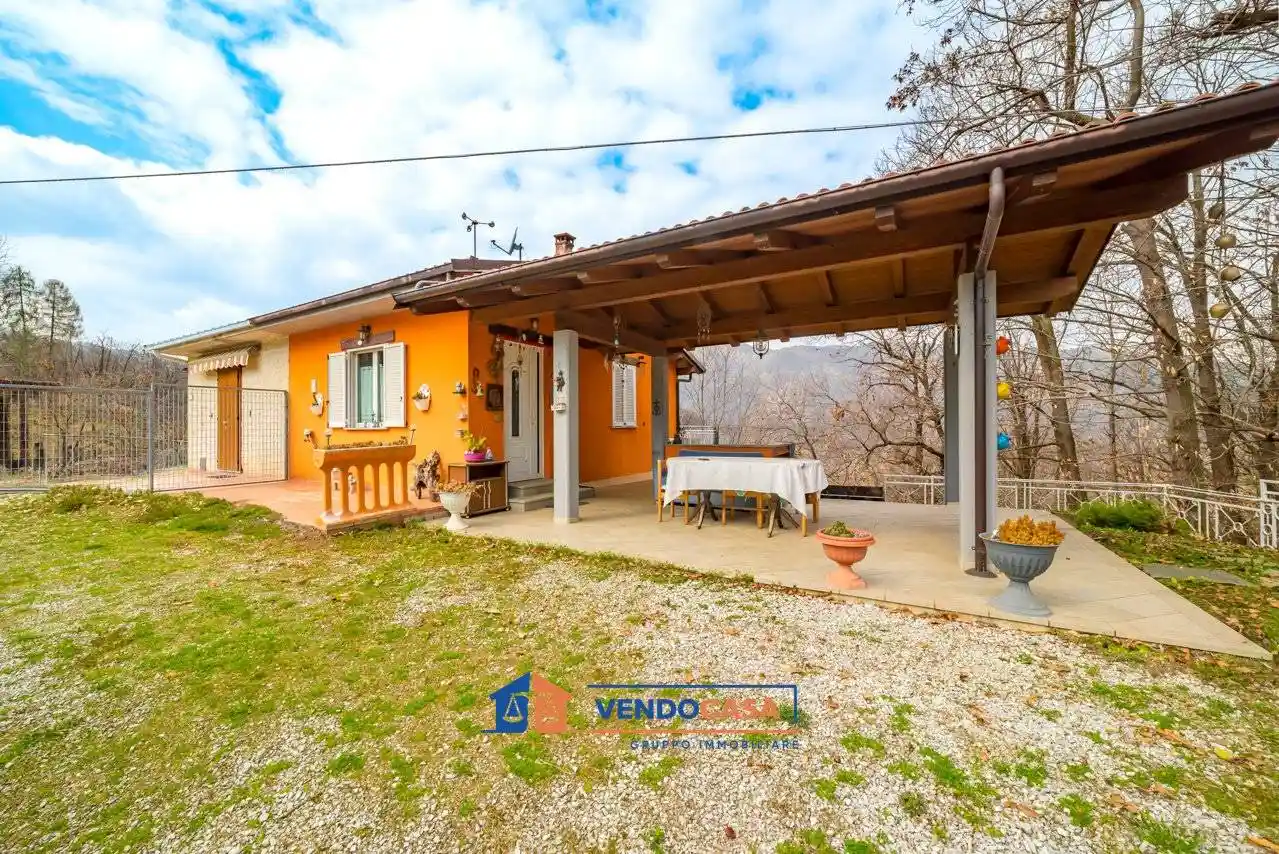 Villa in vendita a Bernezzo