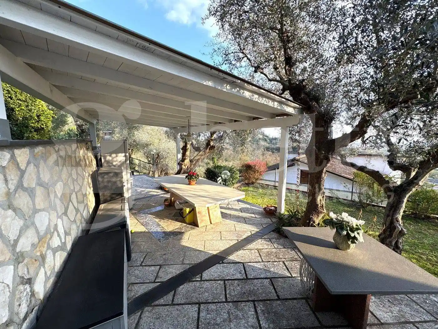 Villa in vendita a Carrara