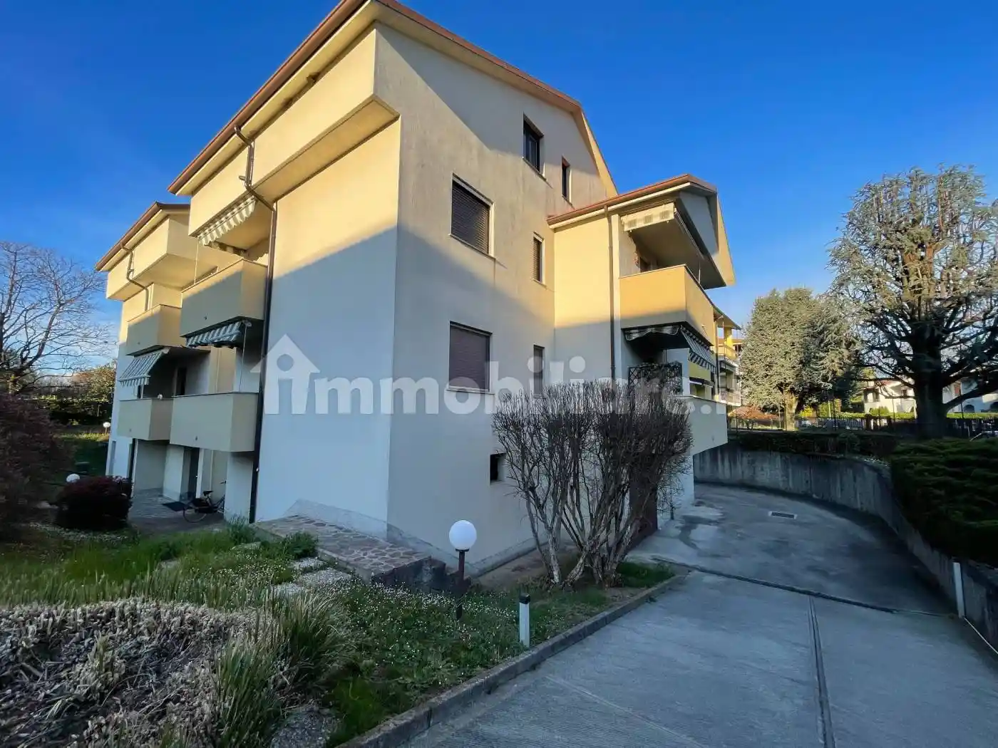 Appartamento in vendita a Vimercate