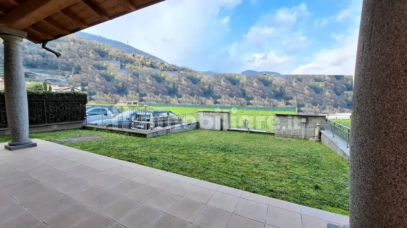 Appartamento in affitto a Dongo