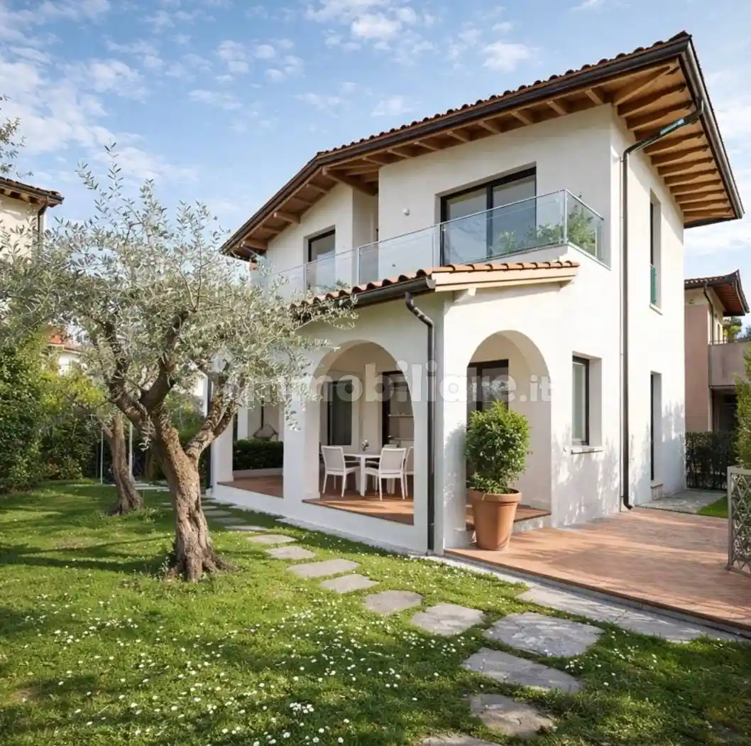 Villa in vendita a Forte dei Marmi
