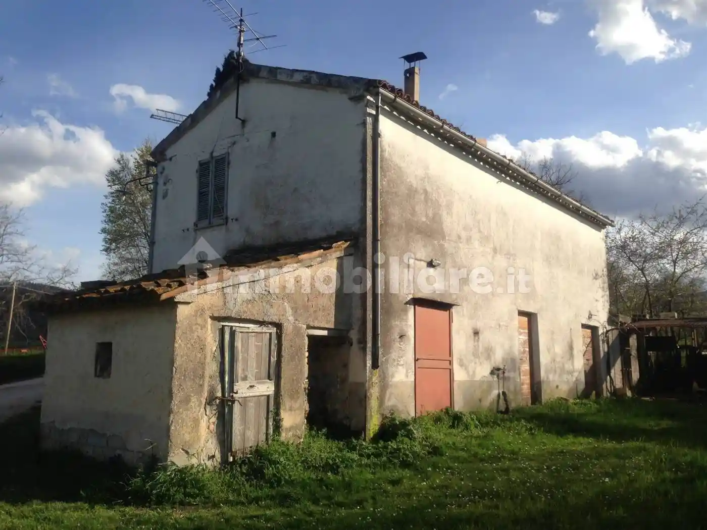 Casa indipendente in vendita a San Severino Marche