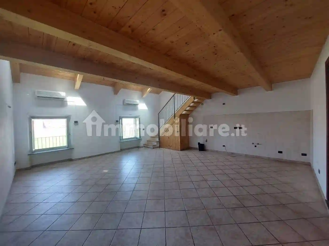 Loft - foto 2