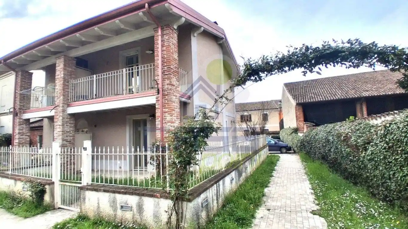 Villa in affitto a Gabbioneta-Binanuova