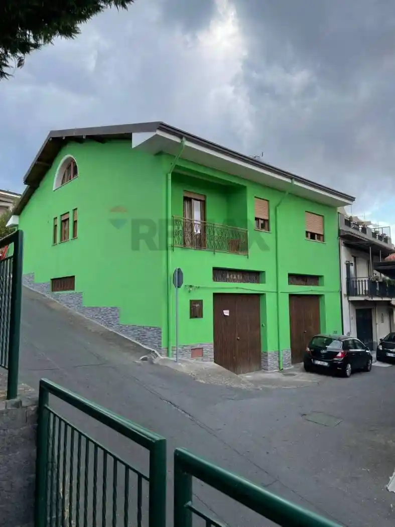 Villa in vendita a Maletto