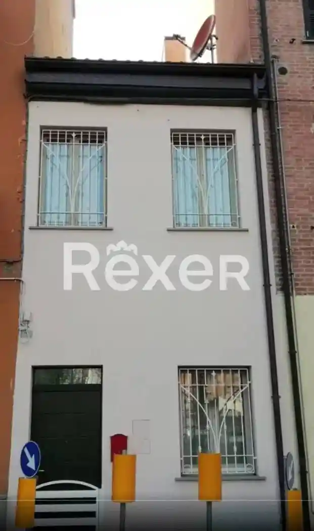 Casa indipendente in vendita a Piacenza