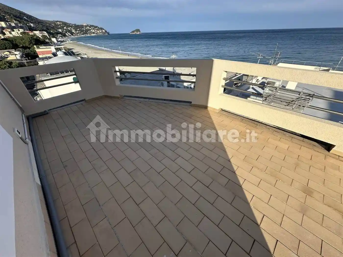 Appartamento in affitto a Spotorno