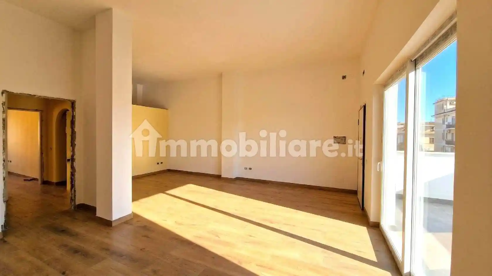 Appartamento in vendita a Mondragone