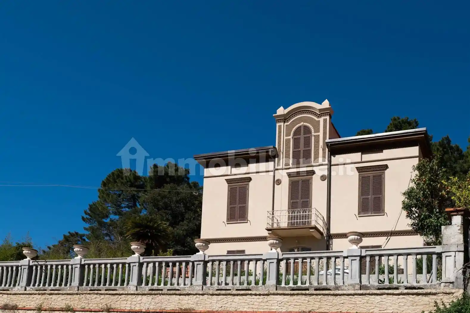 Villa in vendita a La Spezia