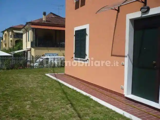 Villetta a schiera in vendita a Bolano