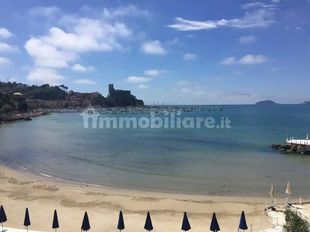 Appartamento in affitto a Lerici