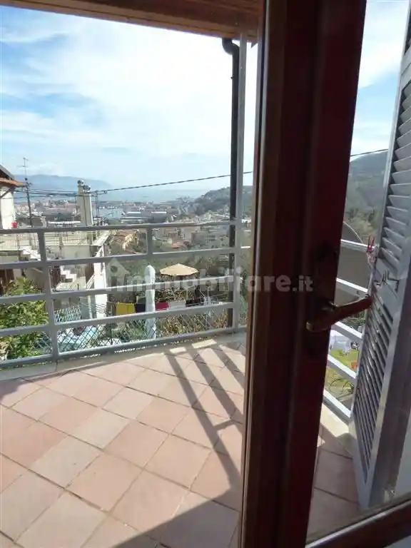 Casa indipendente in affitto a La Spezia