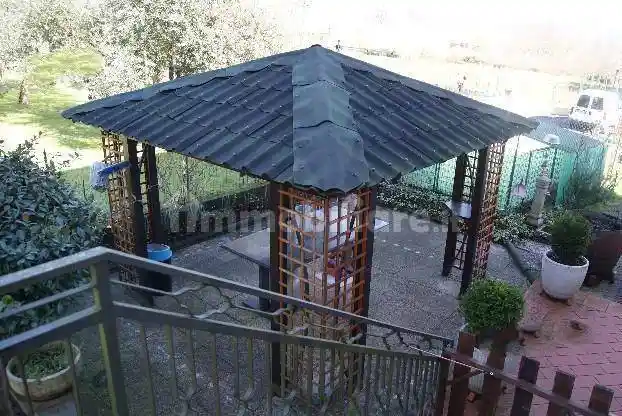 Villa in vendita a Follo