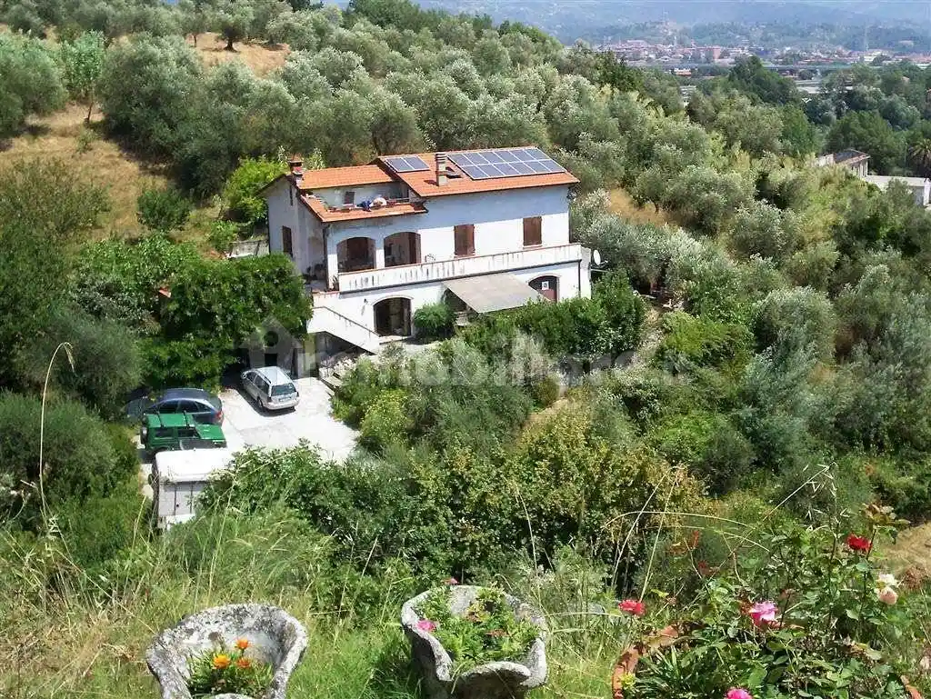 Villa in vendita a Arcola