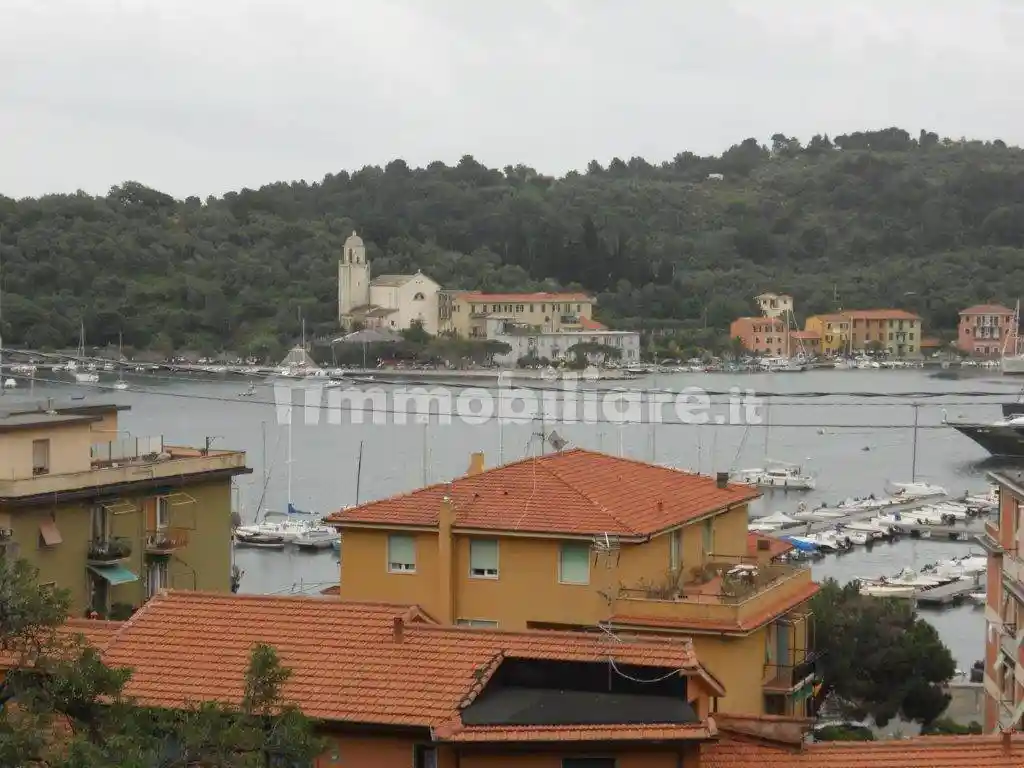 Appartamento in affitto a Portovenere