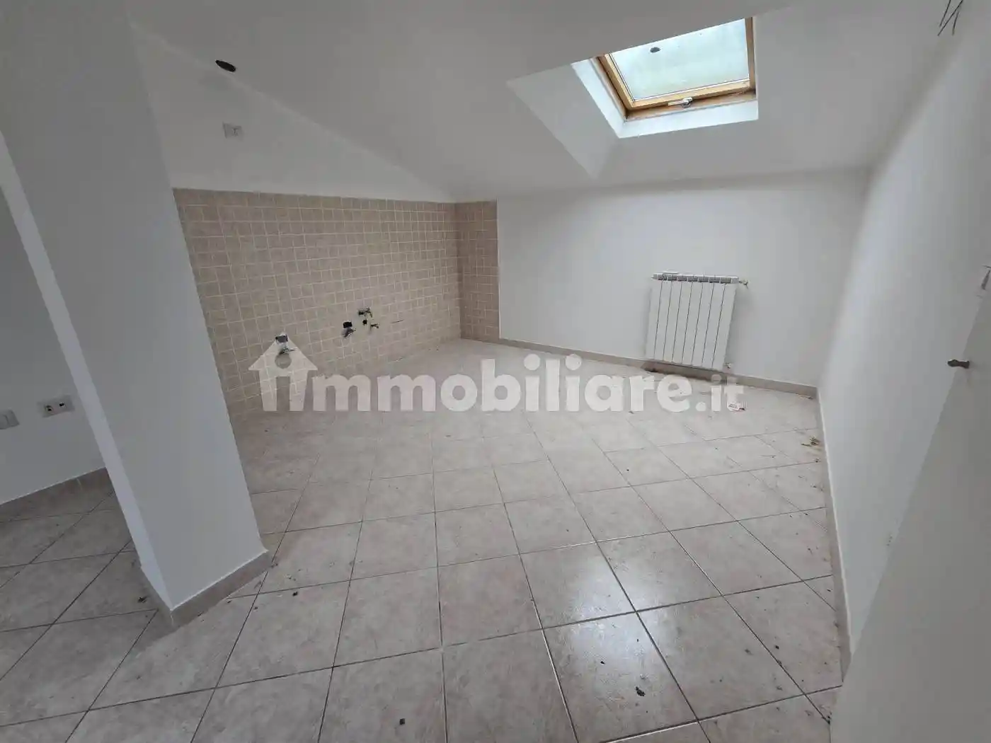 Appartamento in vendita a Follo