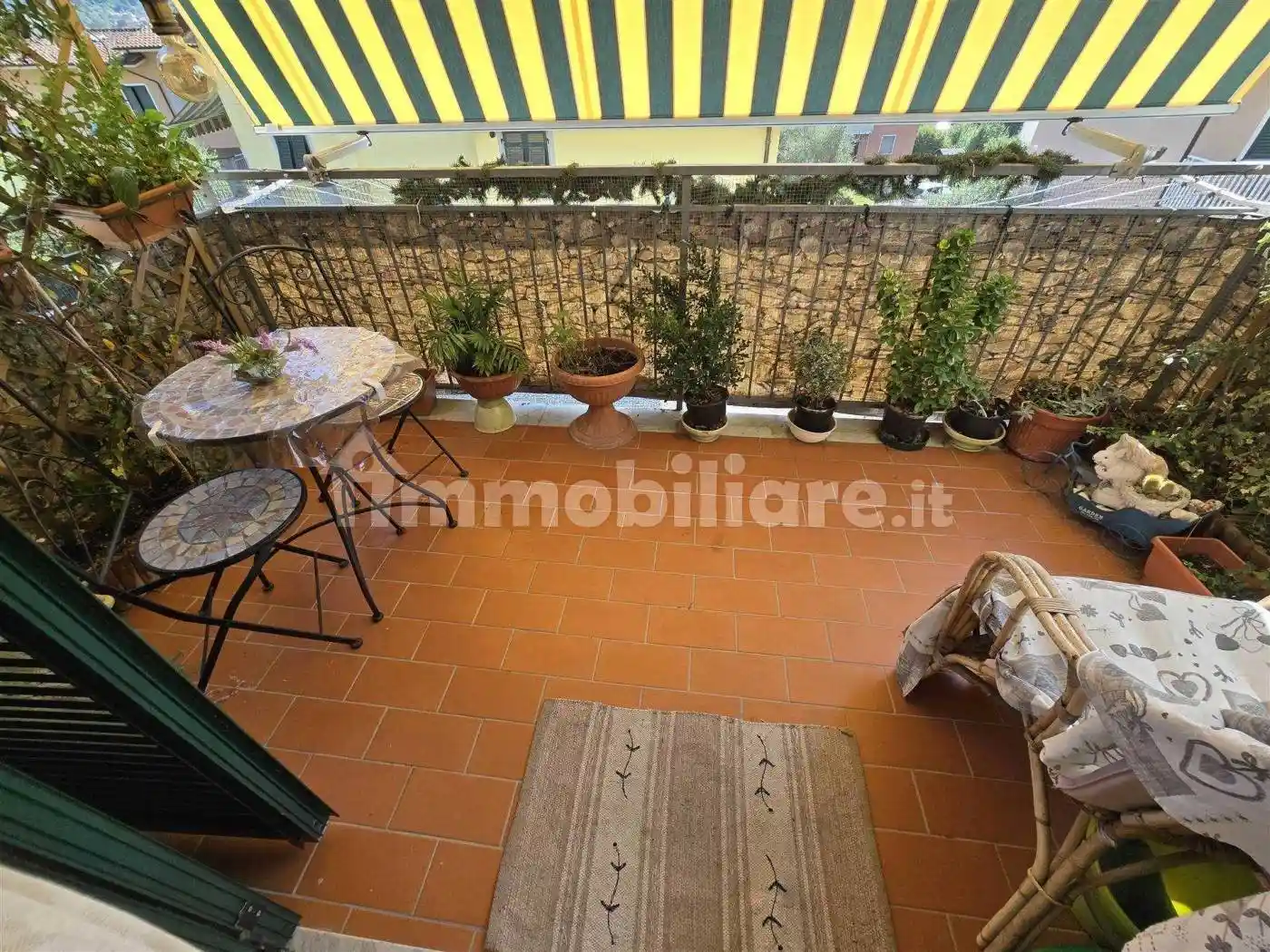 Appartamento in vendita a Follo