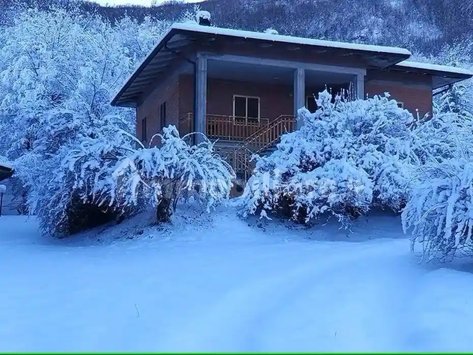 Villa in vendita a Ventasso