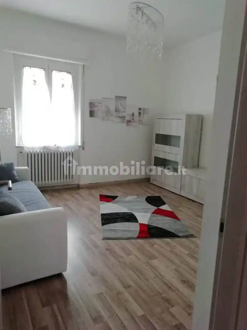 Appartamento in vendita a Follo