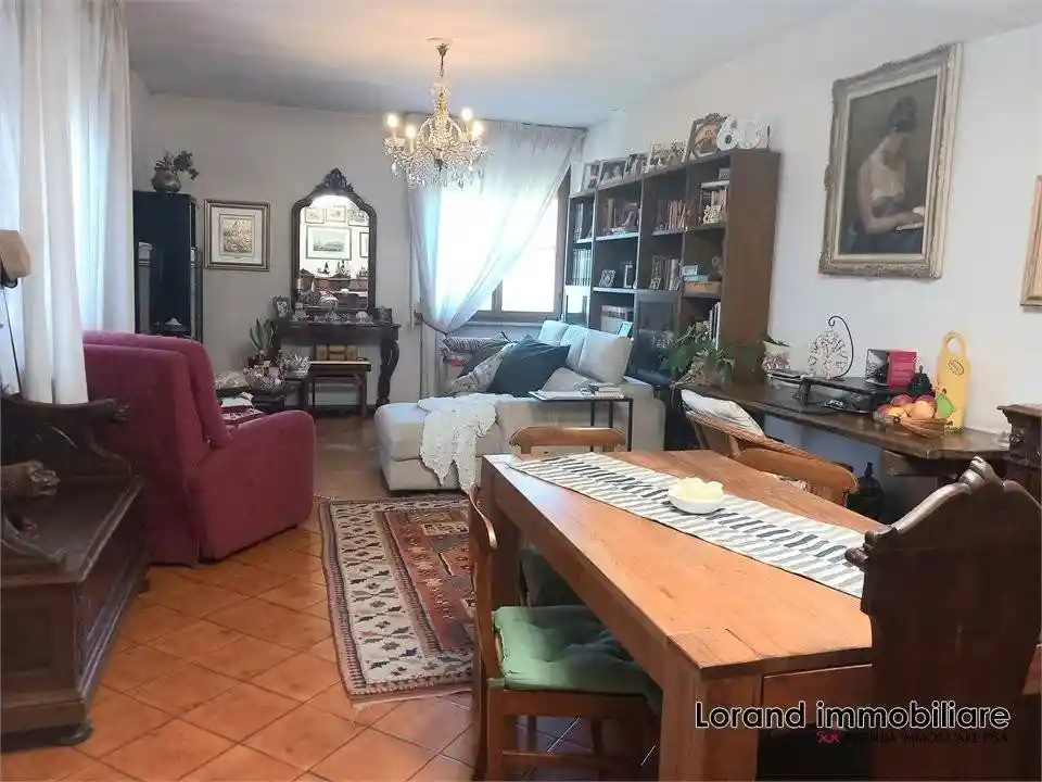 Casa indipendente in vendita a Pisa
