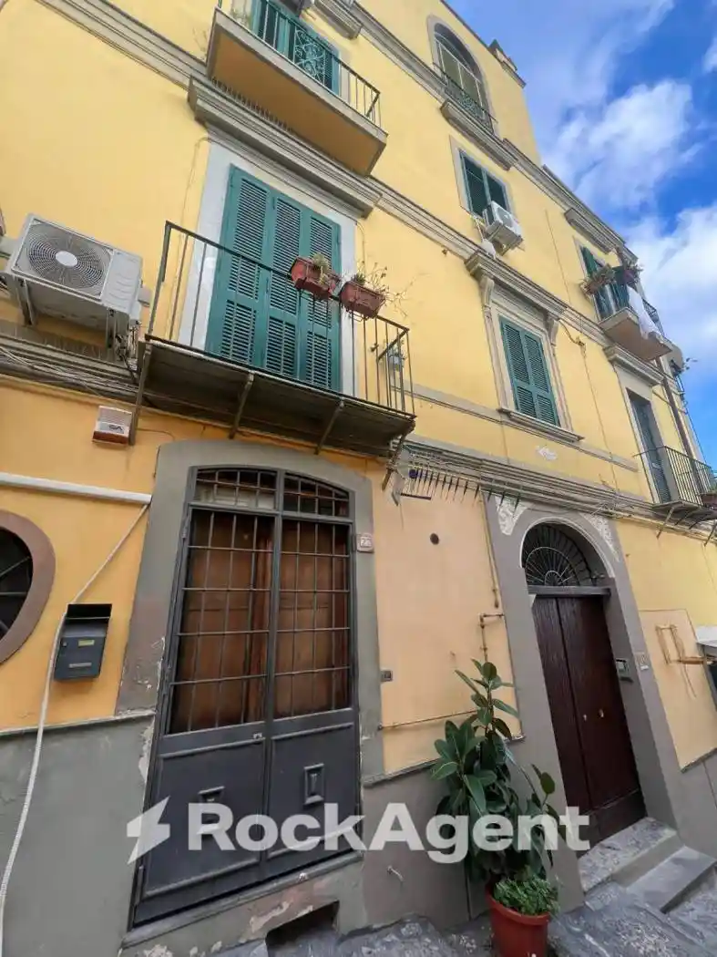 Appartamento in affitto a Napoli