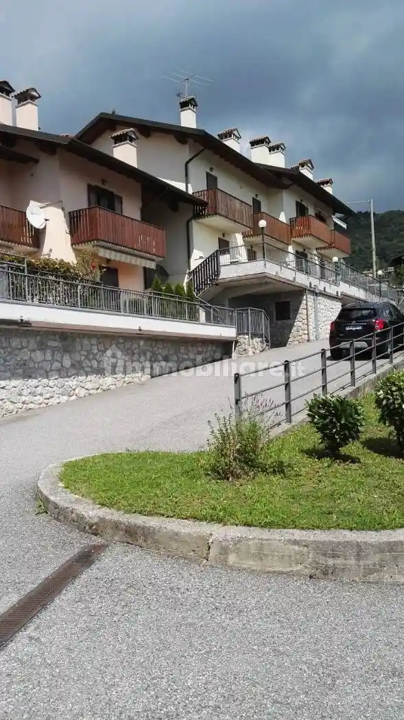 Appartamento in vendita a Dossena