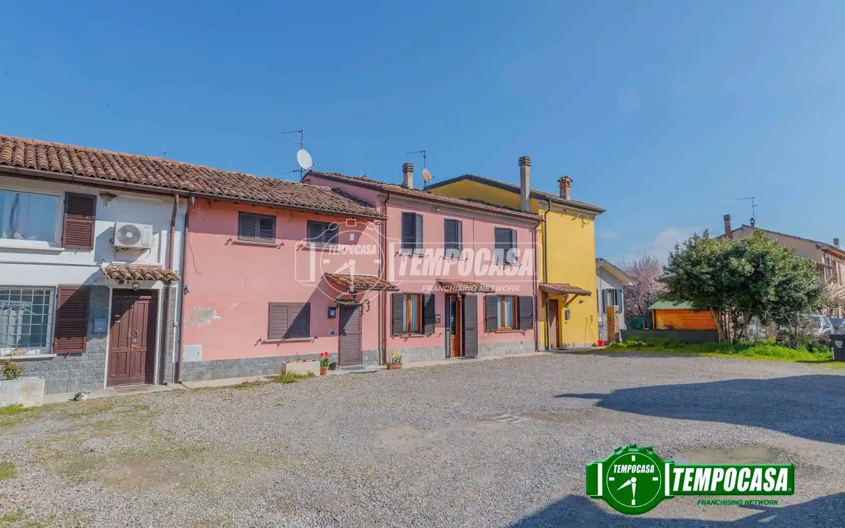 Casa indipendente in vendita a Piacenza