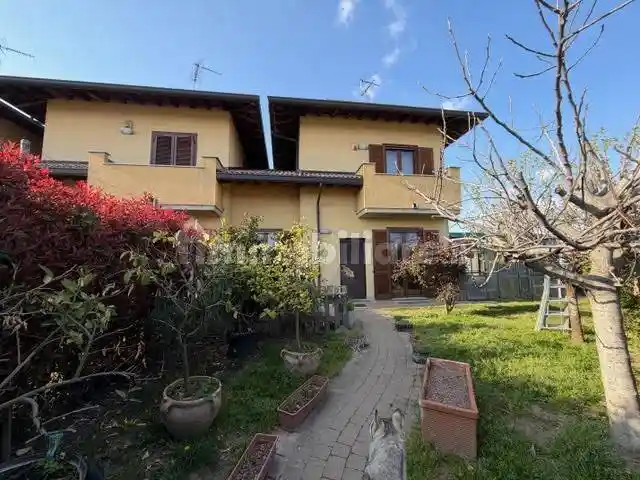 Villa in vendita a Cassolnovo