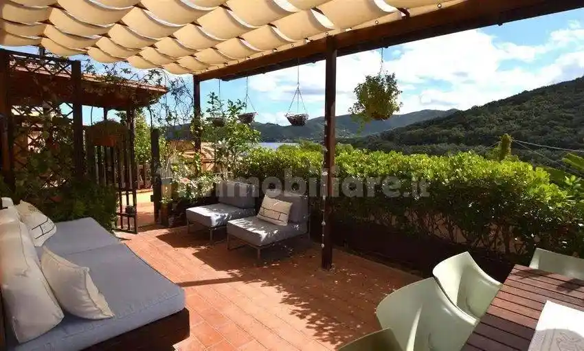 Appartamento in vendita a Marciana