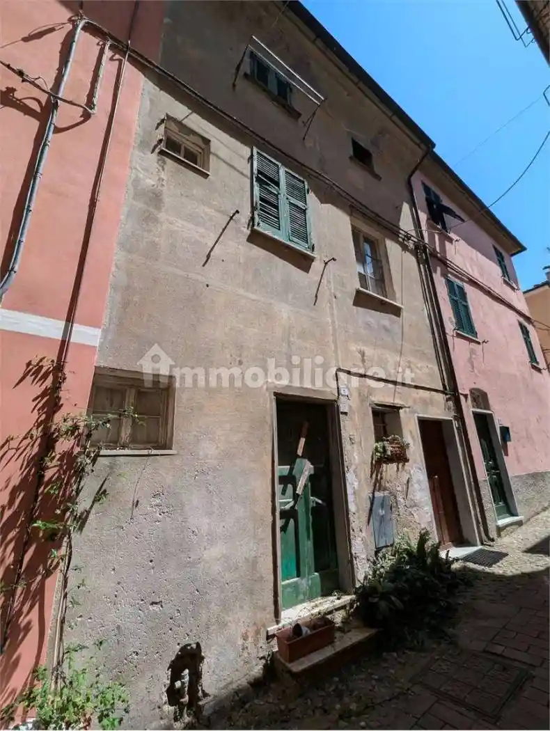 Casa indipendente in vendita a Ameglia
