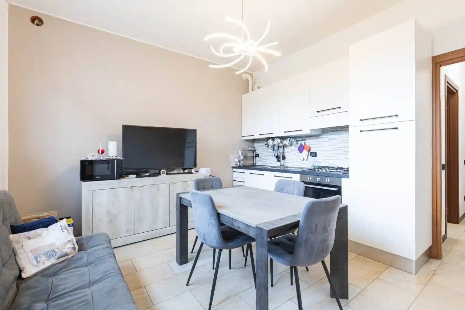 Appartamento in vendita a Carugo