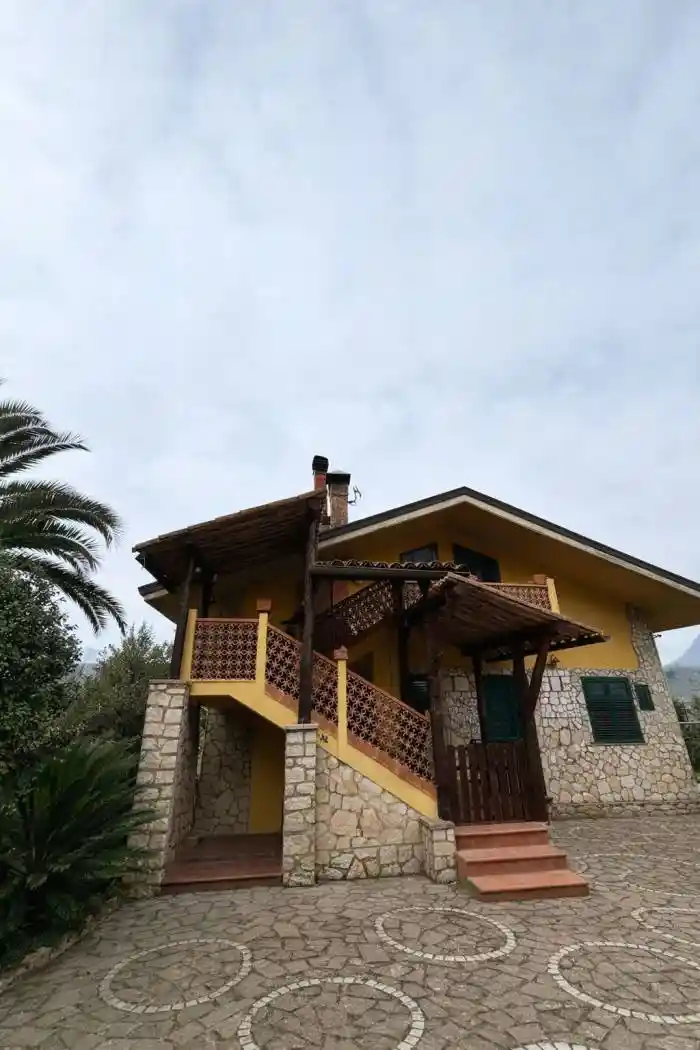 Villa in vendita a Aiello del Sabato