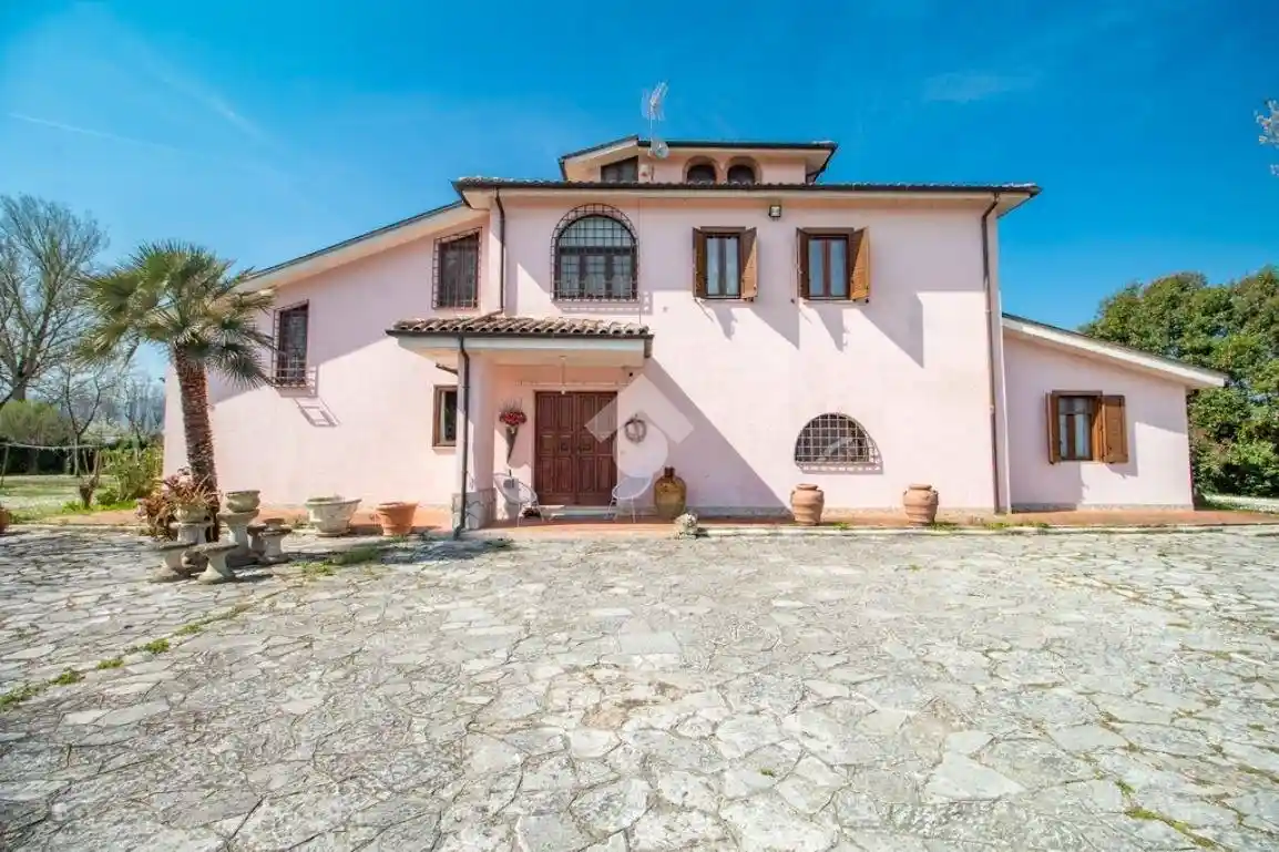 Villa in vendita a Rieti