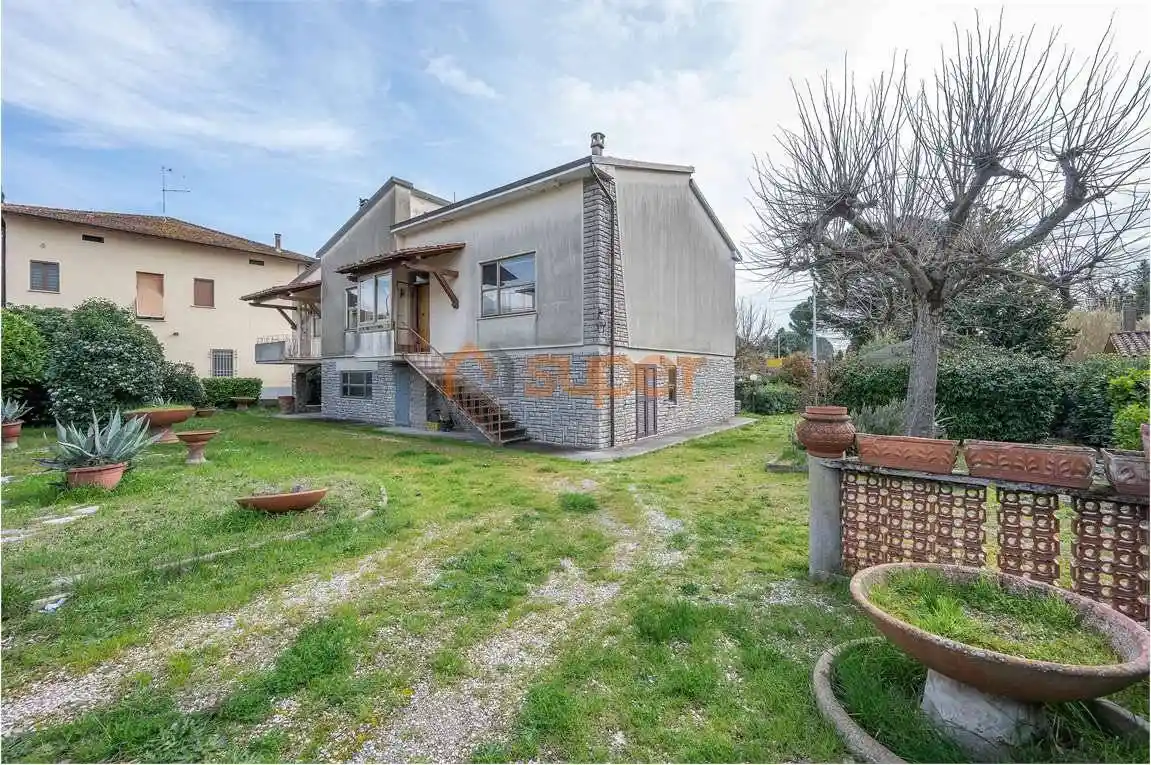 Casa indipendente in vendita a Passignano sul Trasimeno